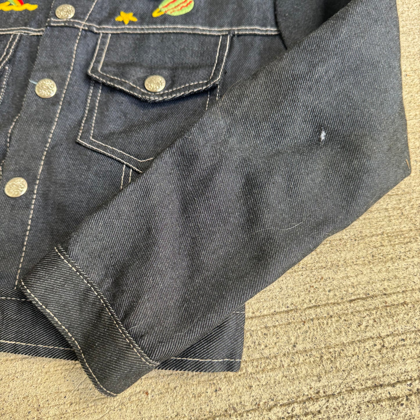80s Kids Toddler Vintage Dark Denim Snap Double Pocket Long Sleeve Jacket With Cute Embroidered Patches Front And Back 4Y 5Y