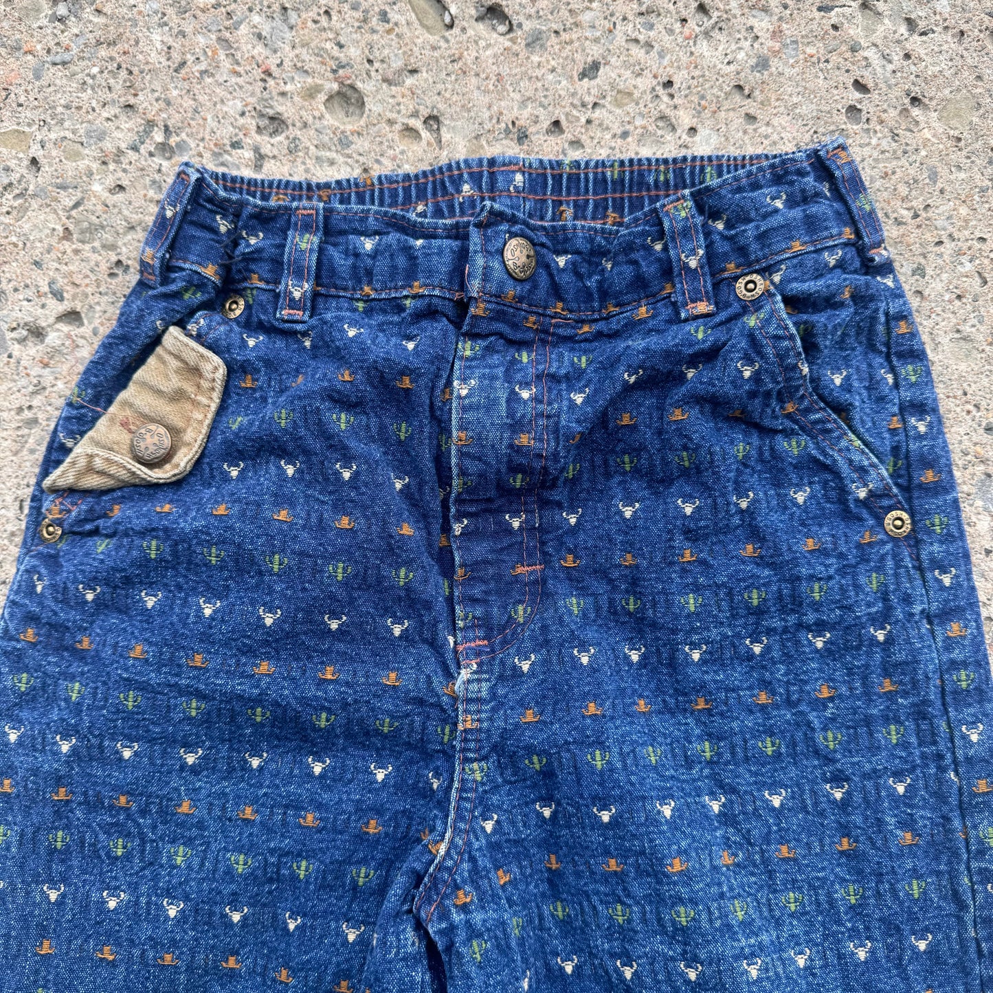 Kids Vintage Oshkosh Blue Denim Jogger Style 100% CottonPant Cactus/Cowboy Hat/Bullhead Print 7Y Made in USA