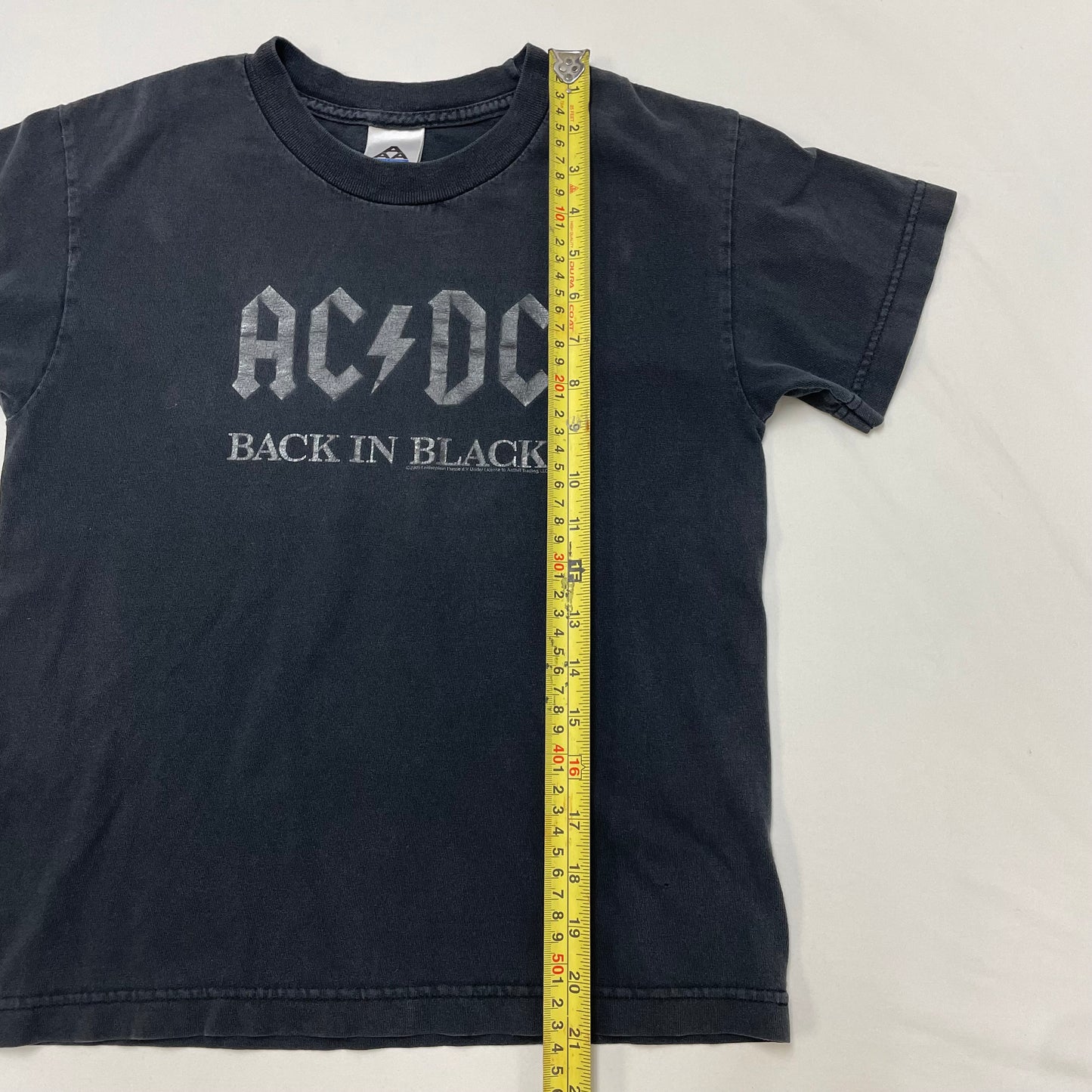 2005 Kids AC/DC Back in Black Tshirt 9-11y Baby Tee