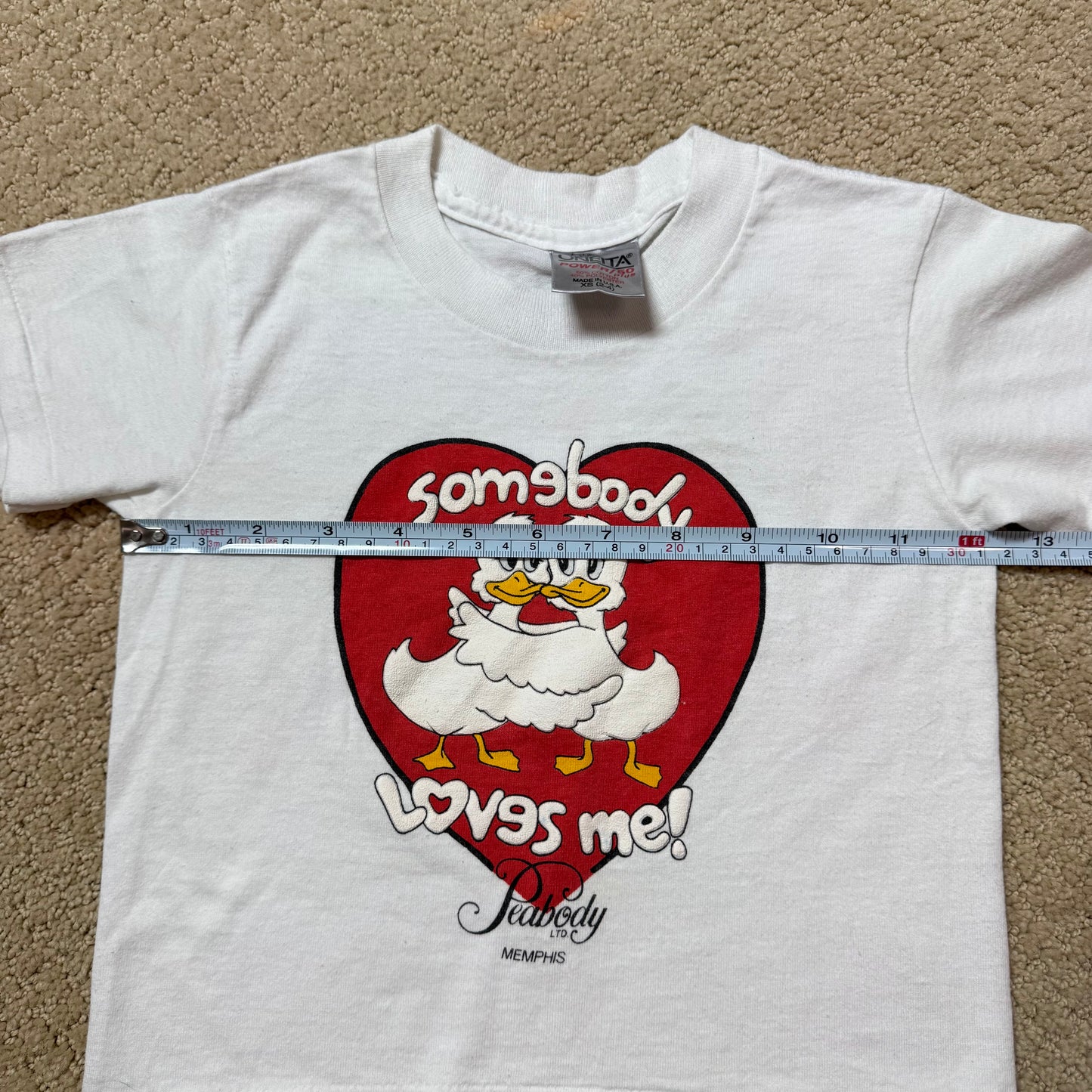 90s Kids Toddler Vintage Somebody Loves Me! Peabody Memphis Cute Cartoon Ducks on a Single Stitch Short Sleeve White  T-Shirt XS 2Y 3Y Made in USA