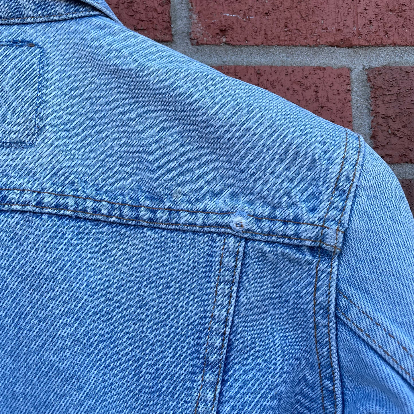 80s/90s Vintage Kids Levi’s Denim Jacket Size M