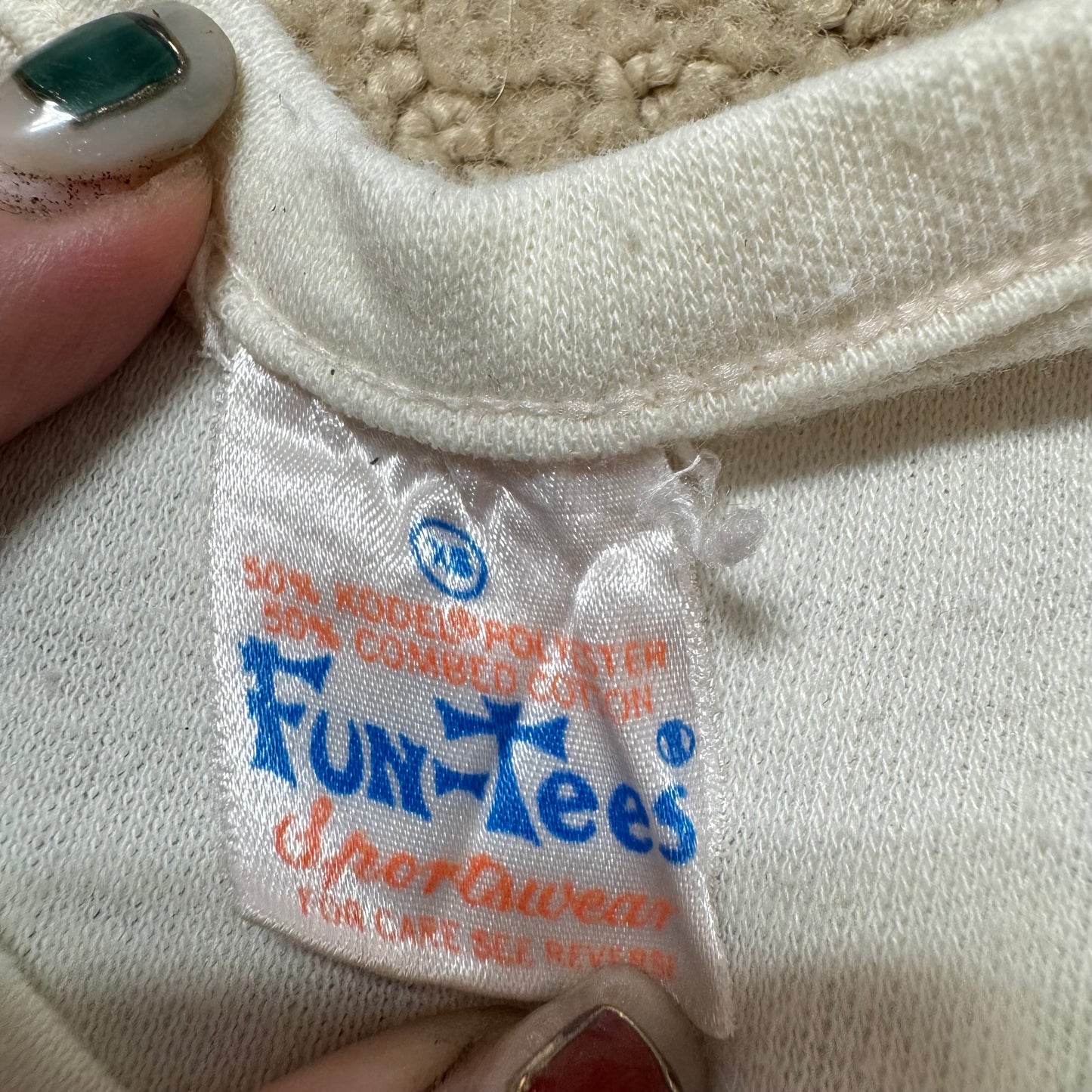 80s Kids Toddler Vintage Chibi•Geisha Cute Character Print Short Sleeve Off White T-Shirt XS 2T 3T Made in USA