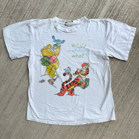 90s Kids Youth Teen Vintage Disney Pooh Who’s Watching Who? Short Sleeve White 100% Cotton T-Shirt 12Y 13Y
