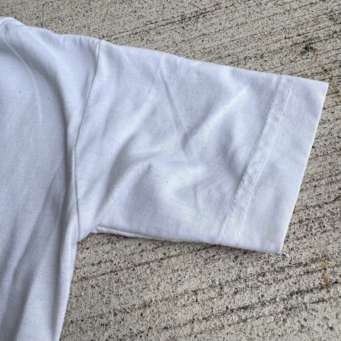 Early 2000s Kids Vintage Iguana Lizard Cancun Mexico White T-Shirt 10Y