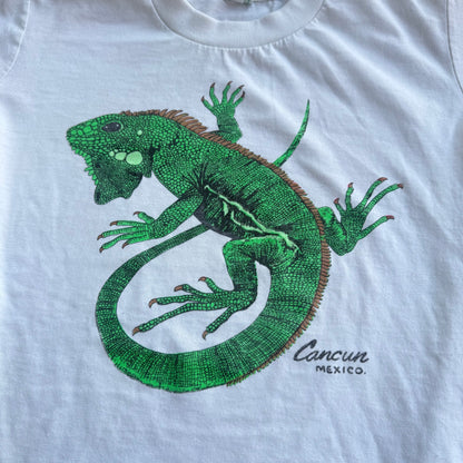 Early 2000s Kids Vintage Iguana Lizard Cancun Mexico White T-Shirt 10Y