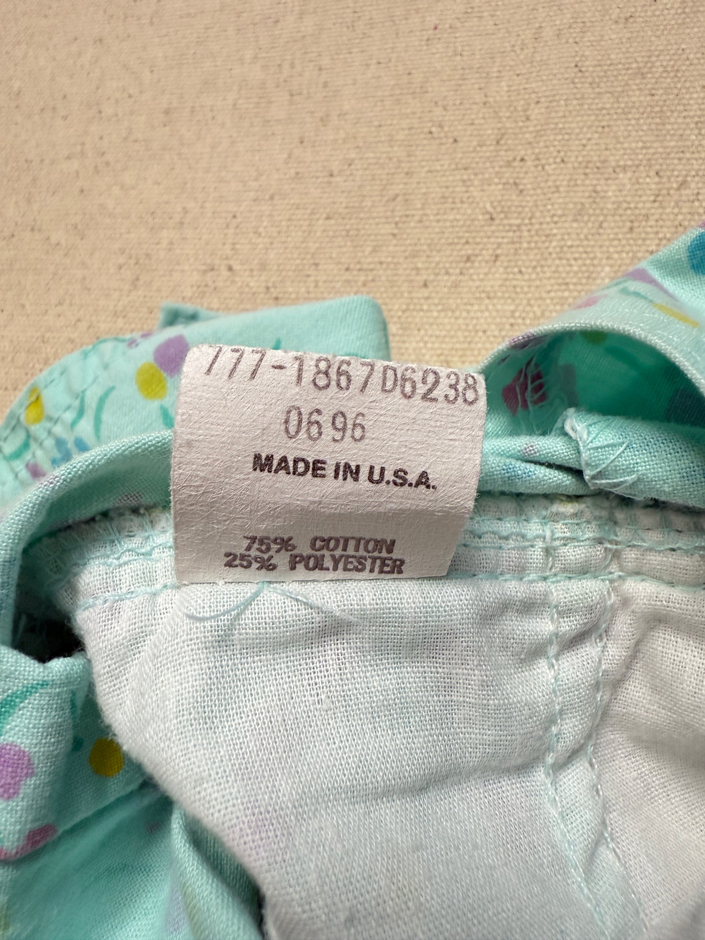 90s Kids Vintage Oshkosh Bgosh Flower AOP Mint Green Cross Front Lightweight Overall / 4T 5T 6y / Made in USA