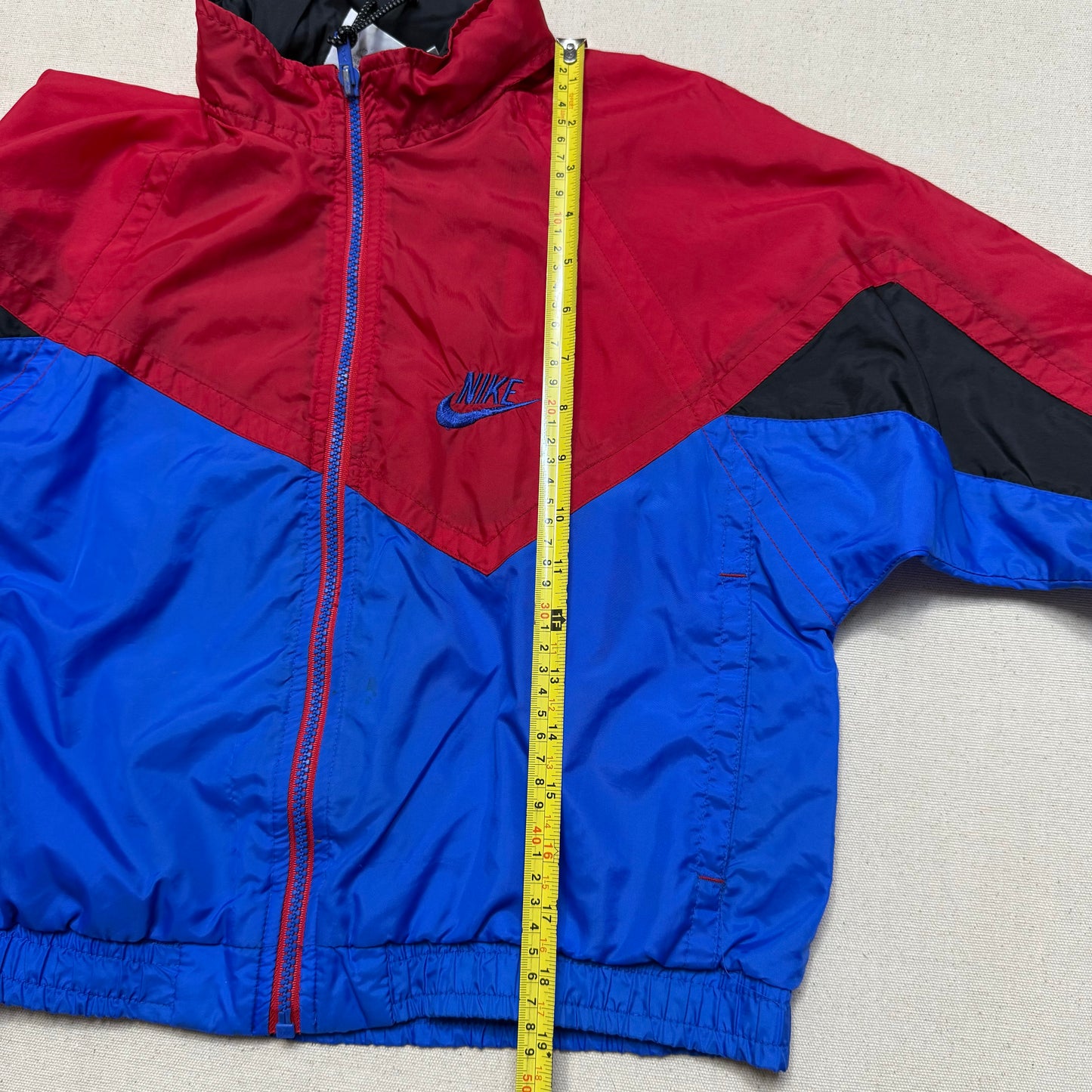 90s Kids Vintage Nike Red Blue Multicolour Hidden Hood with Light Reflector Windbreaker Light Jacket  / 6y 7y 8y