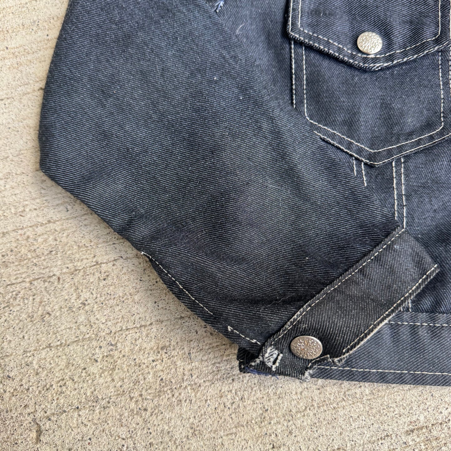 80s Kids Toddler Vintage Dark Denim Snap Double Pocket Long Sleeve Jacket With Cute Embroidered Patches Front And Back 4Y 5Y