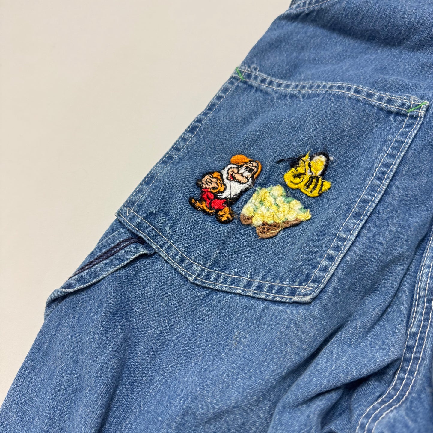 70s Kids Vintage Big Smith Blue Denim Long Pant Overalls With adjustable Straps Cute Patches Front And Back 5Y 6Y Made in USA