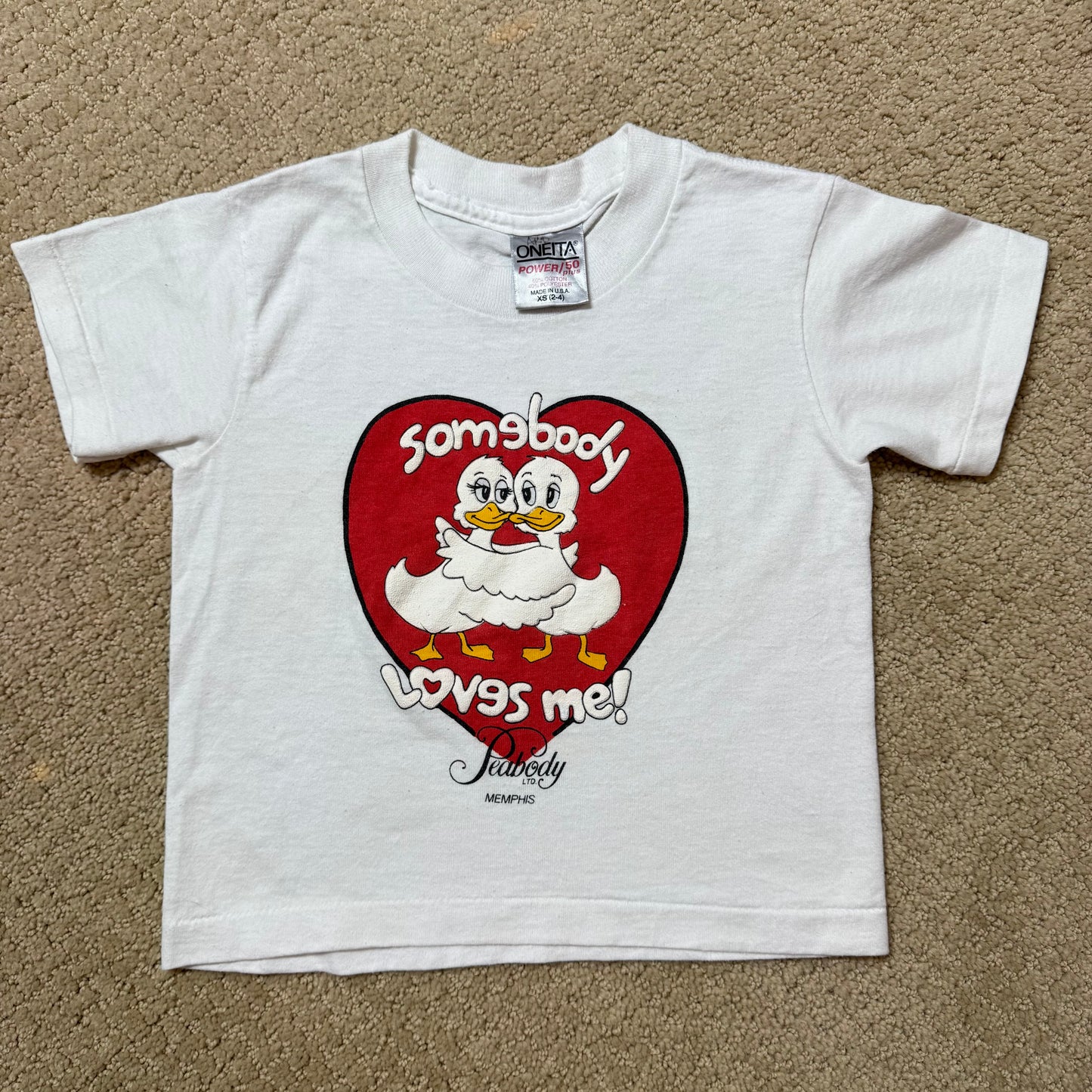 90s Kids Toddler Vintage Somebody Loves Me! Peabody Memphis Cute Cartoon Ducks on a Single Stitch Short Sleeve White  T-Shirt XS 2Y 3Y Made in USA