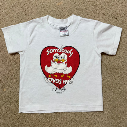 90s Kids Toddler Vintage Somebody Loves Me! Peabody Memphis Cute Cartoon Ducks on a Single Stitch Short Sleeve White  T-Shirt XS 2Y 3Y Made in USA