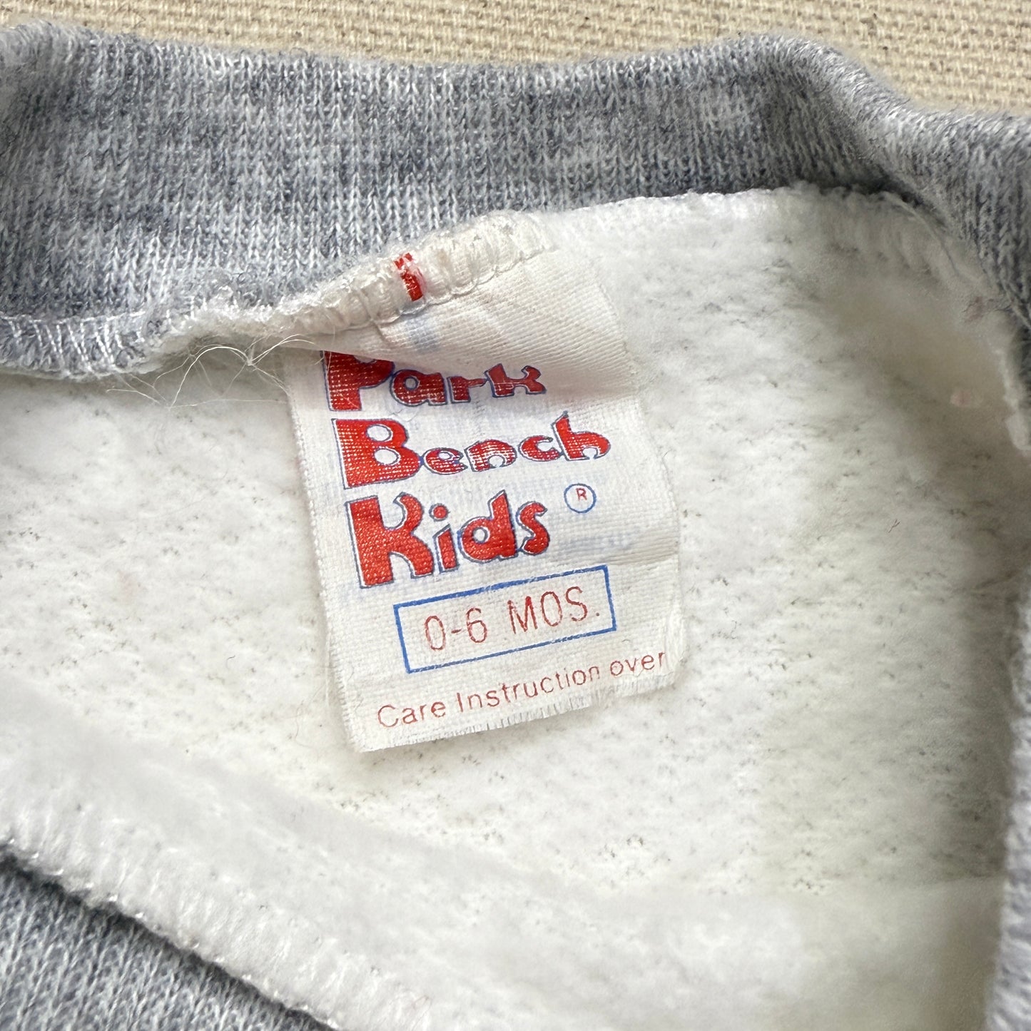 1988 80s Kids infant Baby Vintage Bugs Bunny Weight-Lifter Gray Raglan Sleeve Sweatshirt / 0m 3m 6m