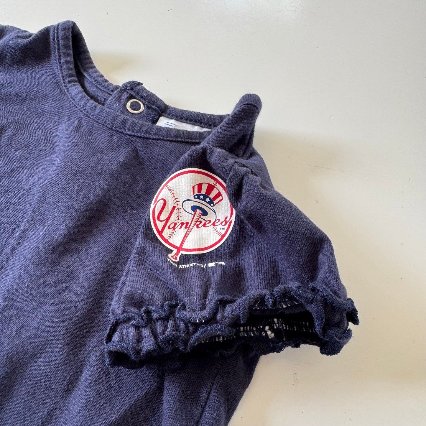 2000s Kids Girls Toddler 2 Piece  Set MLB New York Yankees Adjustable Strap Khaki Dress Baseball Pattern With Short Sleeve Navy T-Shirt 18 m
