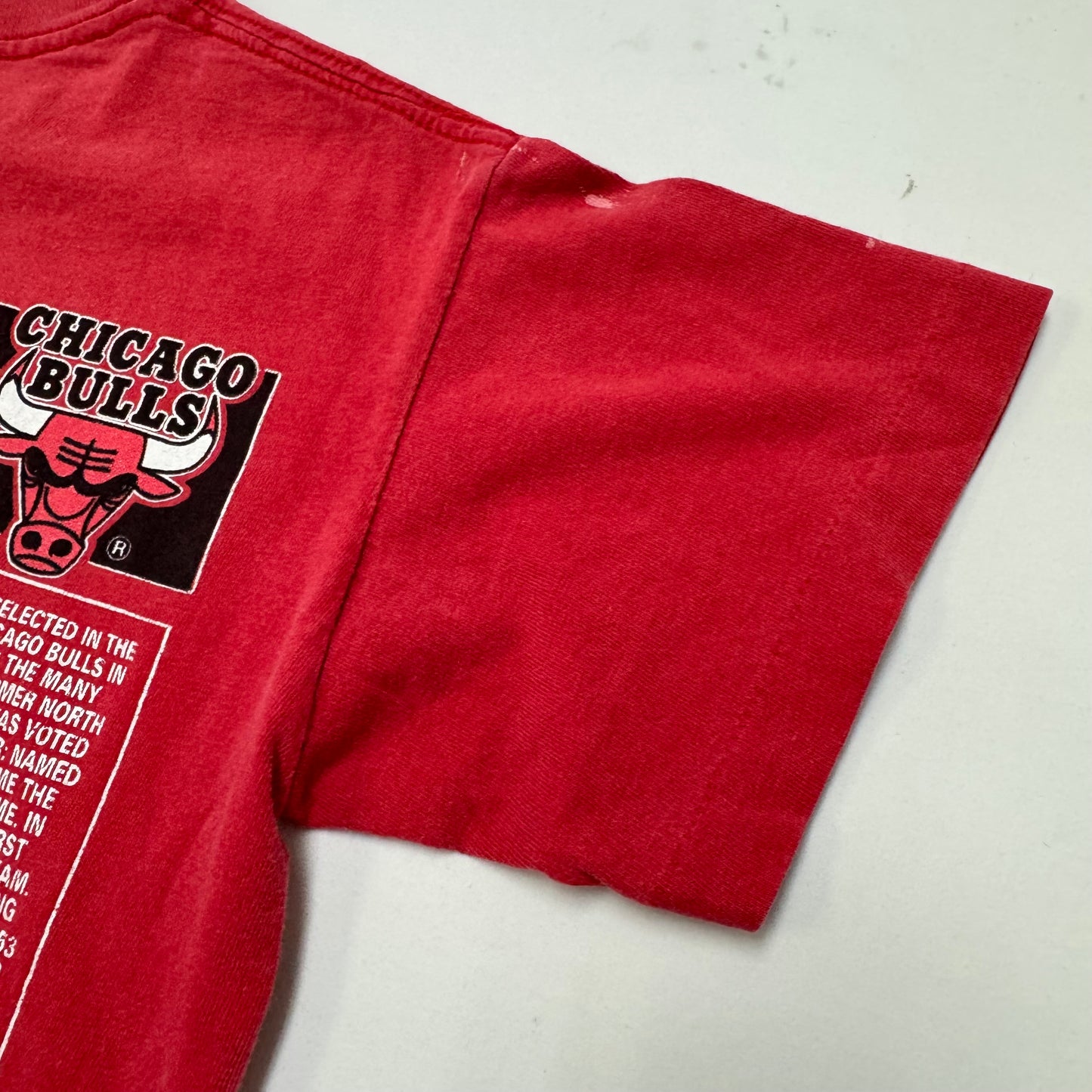 Early 90s Kids Teen Vintage Nutmeg NBA Chicago Bulls AOP Michael Jordan 23 Red Single Stitch Short Sleeve T-Shirt M 12-14Y Made in USA