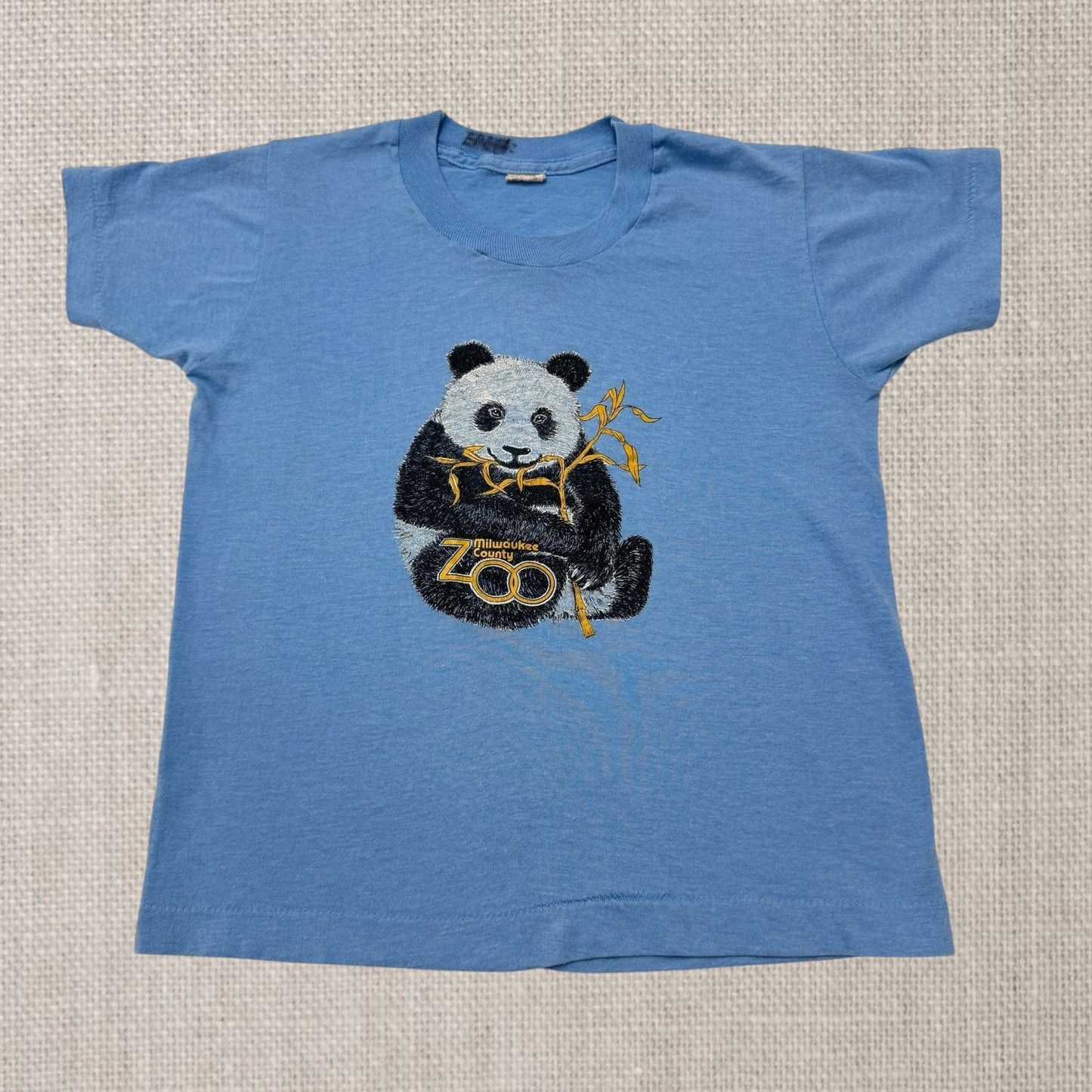 Kids Vintage Panda With Bamboo Milwaukee County Zoo Light Blue Screen Stars 50/50 T-Shirt 10Y 12Y