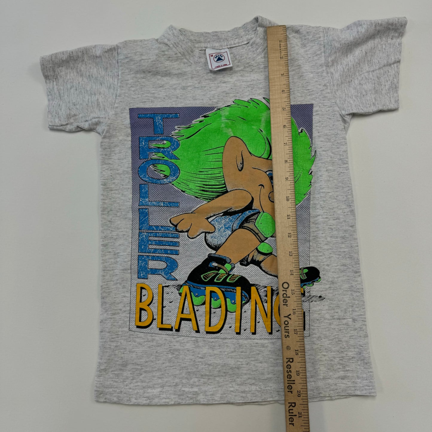 90s Kids Youth Vintage Troller Blading Baby Troll Grey T-Shirt M 9Y 10Y 11Y Baby Tee Made In USA