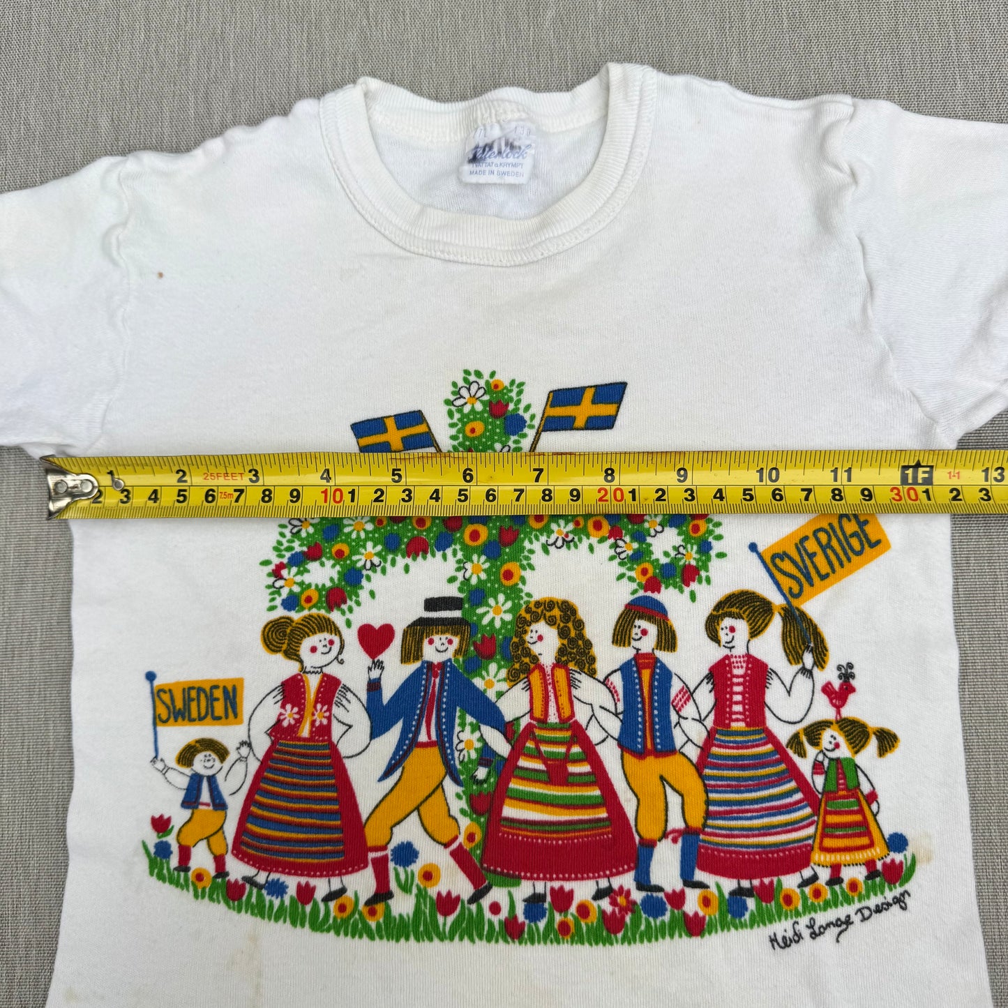 70s Kids Vintage Sweden Cute Print Design Off White Short Sleeve T-Shirt Made in Sweden 3Y 4Y 5Y