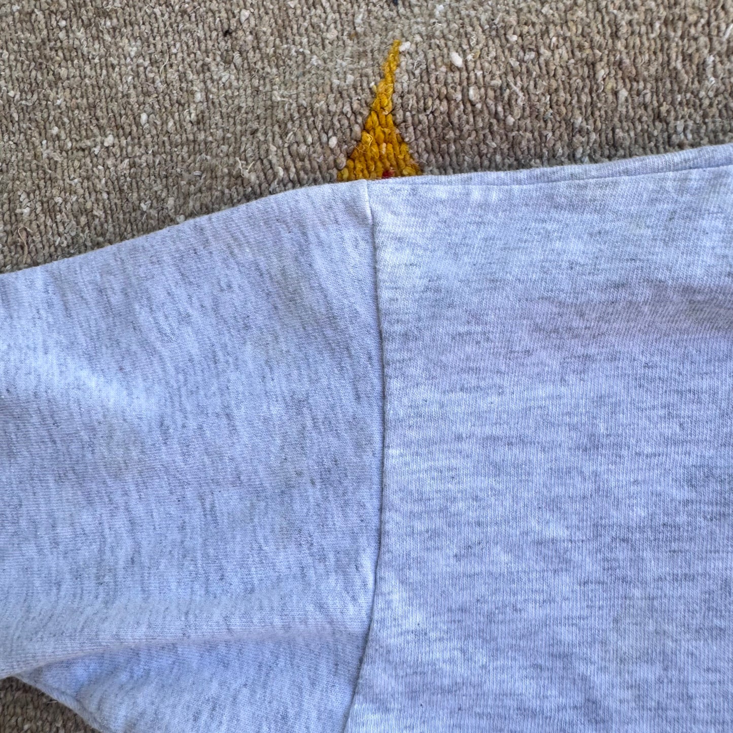 90s Kids Youth Vintage Minnie Epcot Centre Short Sleeve Gray T-Shirt 9Y 10Y 11Y