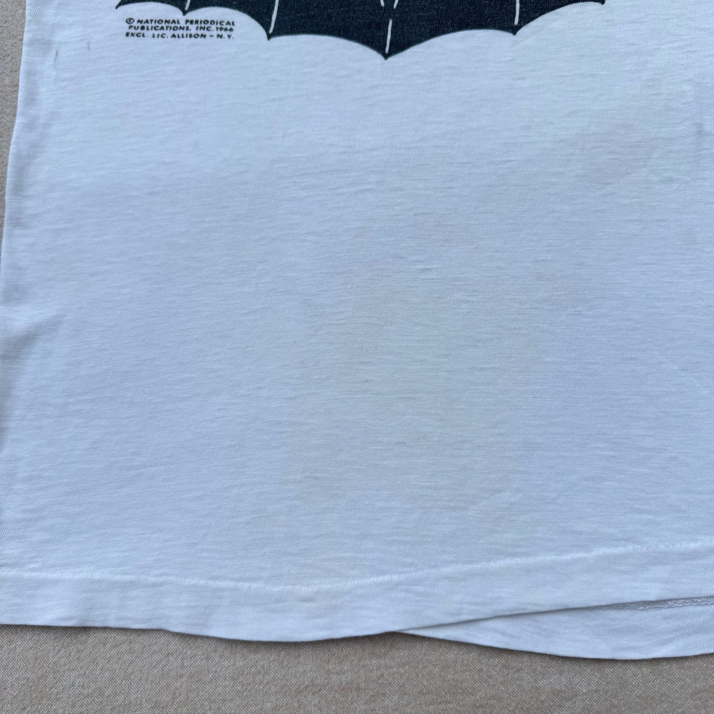 60s Kids Vintage Batman Rare Great Graphic Short Single Stitch Sleeve White T-Shirt 6Y 7Y Baby Tee