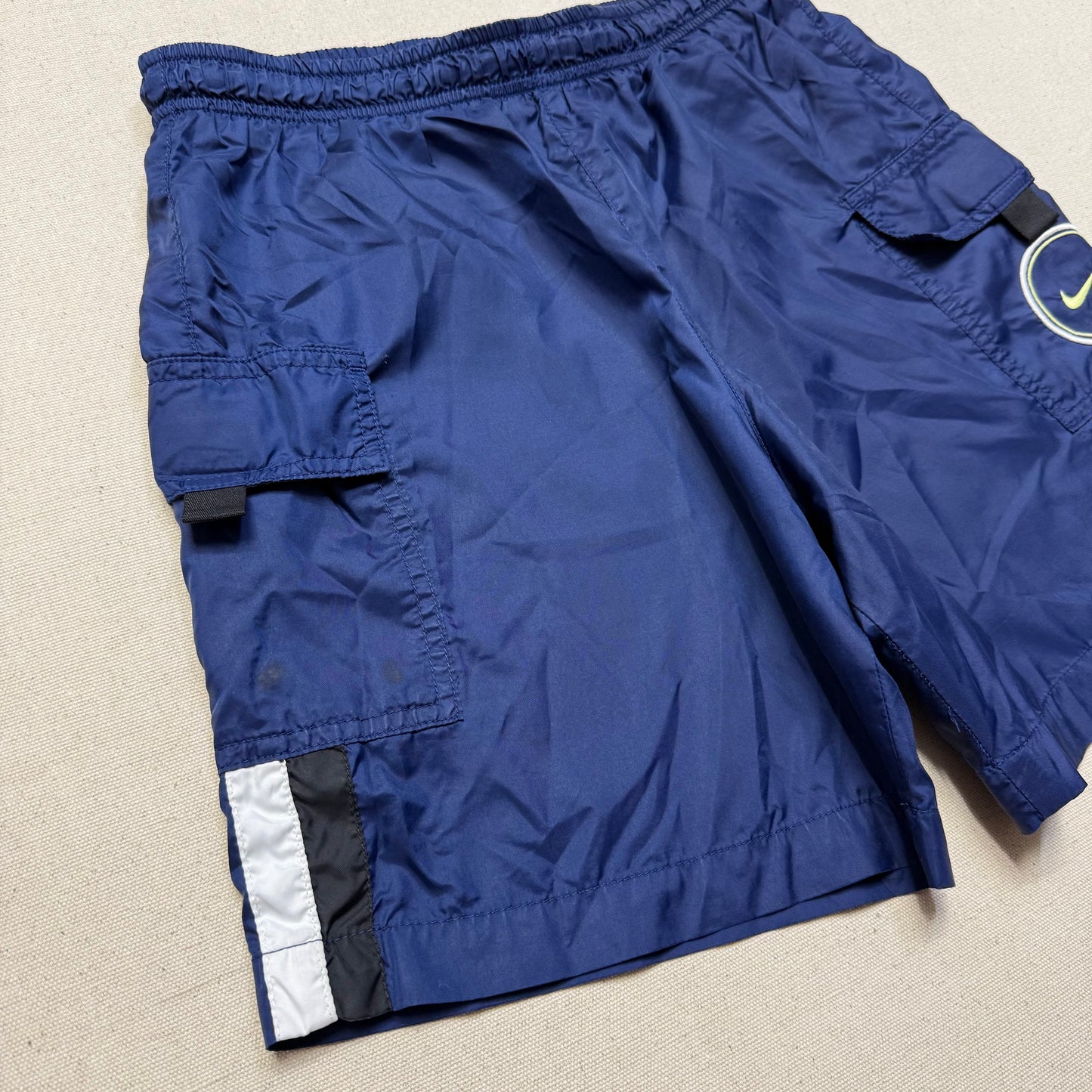 90s 2000’ Kids Vintage Nike Navy Cargo Style Loose Fit Shell Shorts / 6y 7y 8y