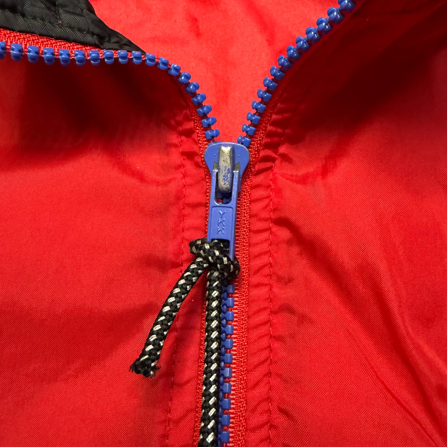 90s Kids Vintage Nike Red Blue Multicolour Hidden Hood with Light Reflector Windbreaker Light Jacket  / 6y 7y 8y