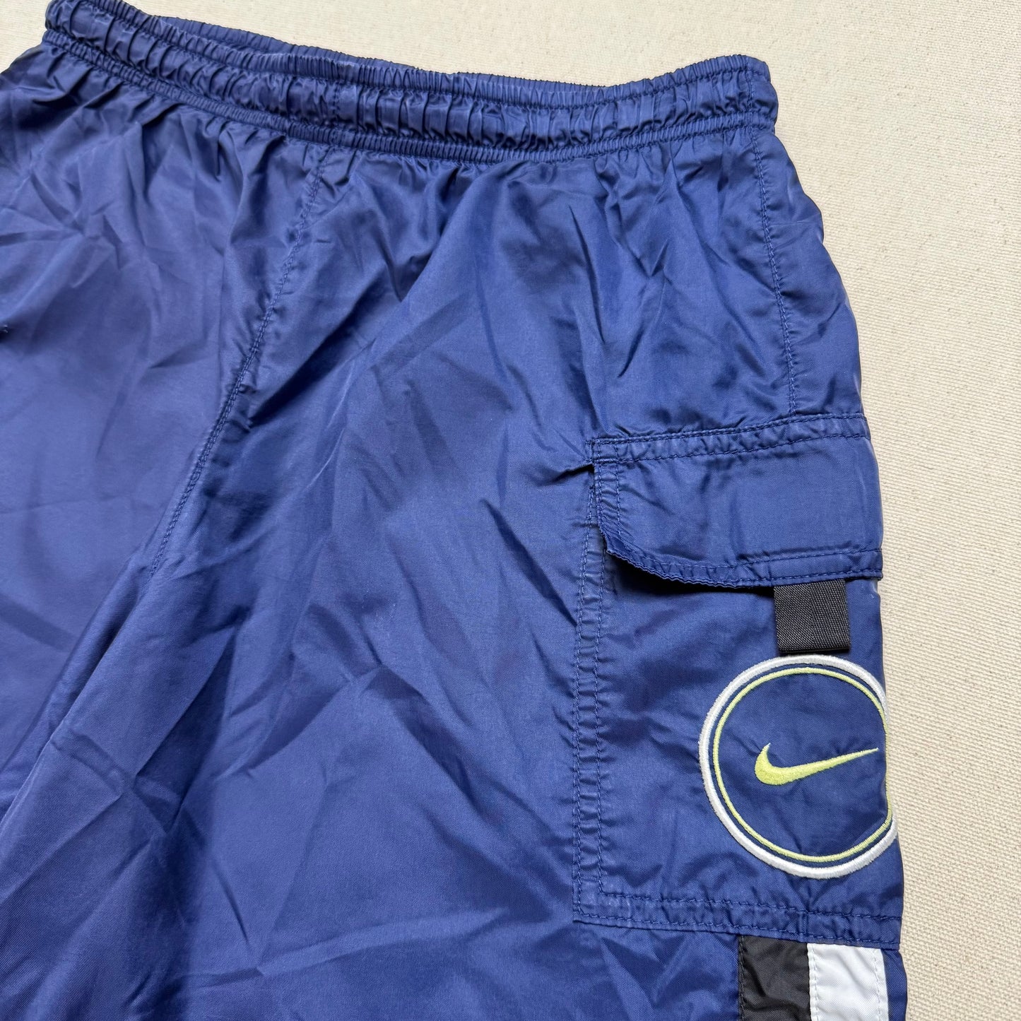 90s 2000’ Kids Vintage Nike Navy Cargo Style Loose Fit Shell Shorts / 6y 7y 8y